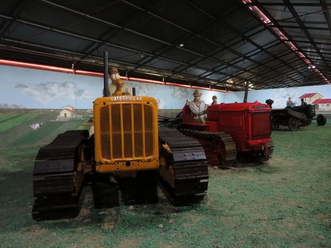 (02) mezzi agricoli d'epoca